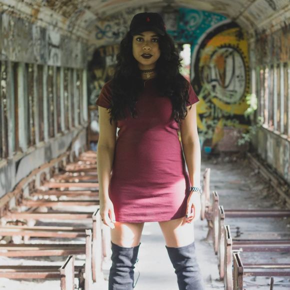 Meet your Posher, Melissa - Picture 1 of 1